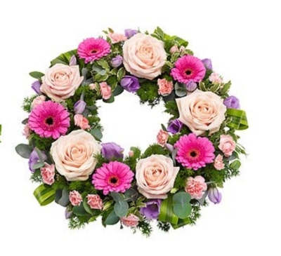 Classic Pink Wreath