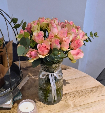 Mothers Day Pink Blush Rose Vase