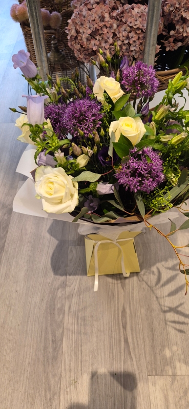 Rose Alium & campunula Bouquet