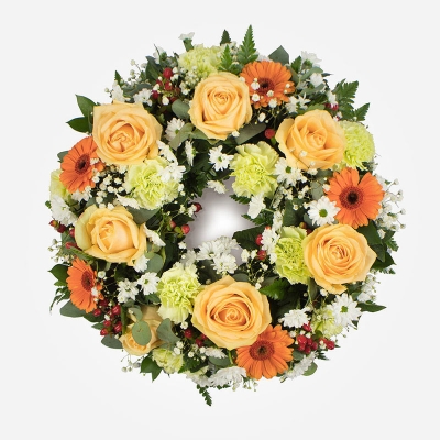 Classic Wreath Peach and Green