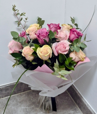 Luxury Mixed Rose Bouquet