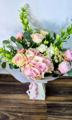 Peony & Rose Bouquet
