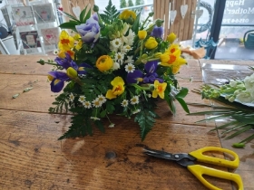 Spring posy