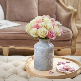 Pastels rose ceramic vase