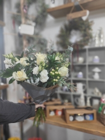 White Rose & Lisianthus Bouquet