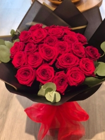 Luxury Red Rose Bouquet