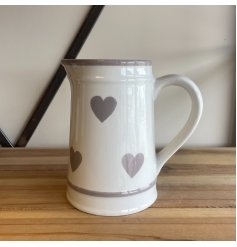 Heart pattern jug